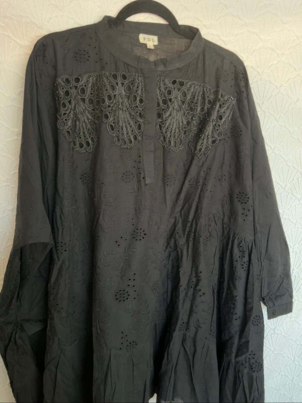 POL Embroidered Tunic Top Size L Black Lace Eyelet Long Sleeve